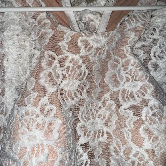 Macy's Beige and White Lace Maxi Dress - Picture 3 of 9